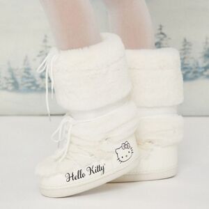 Hello Kitty Boots 💙